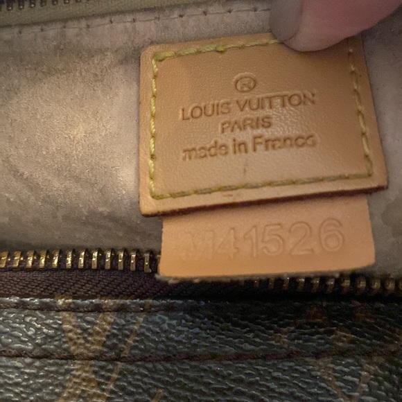 Pre-loved Louis Vuitton speedy! - Picture 11 of 14